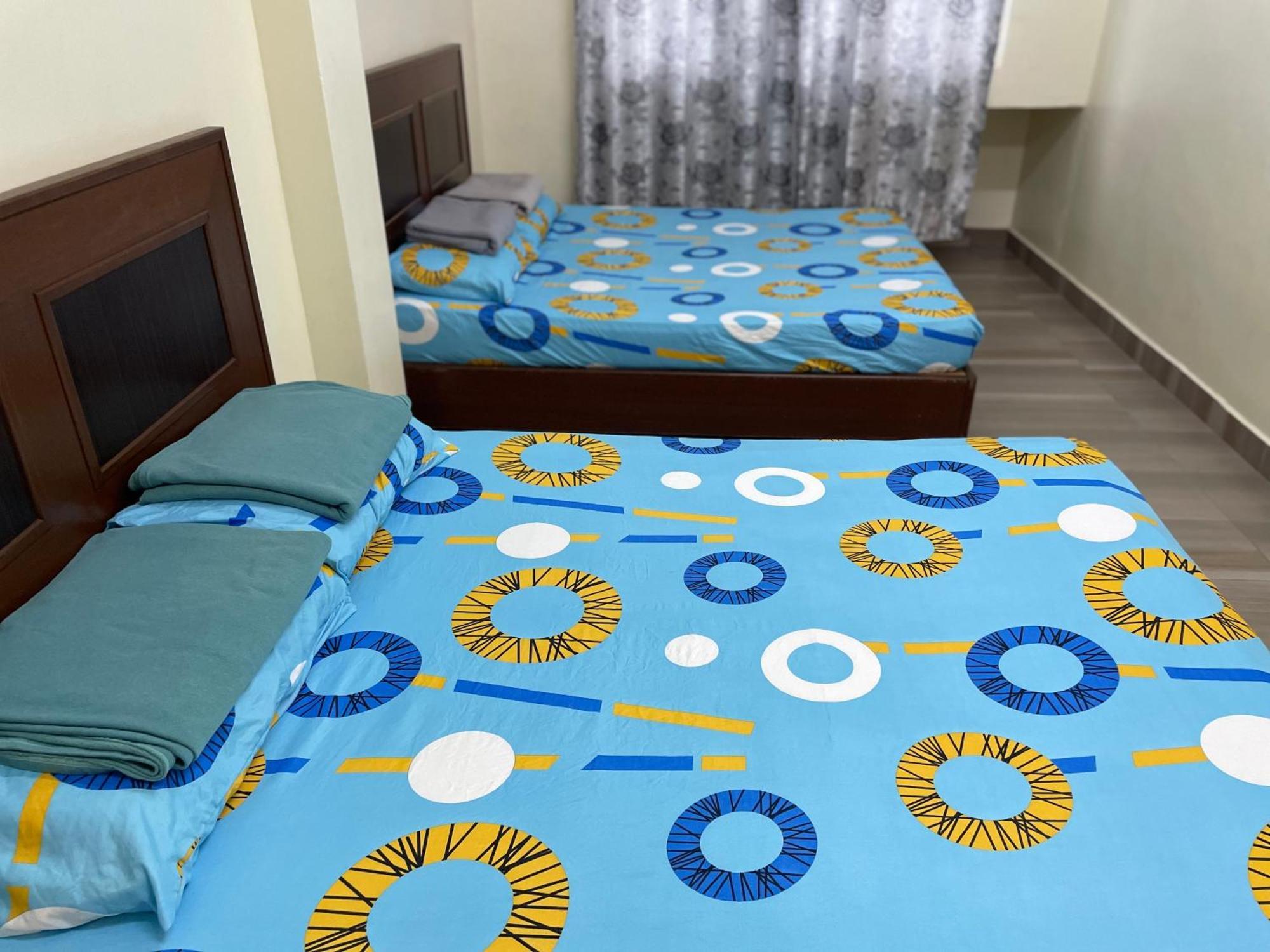Kb Guesthouse Мерсинг Экстерьер фото